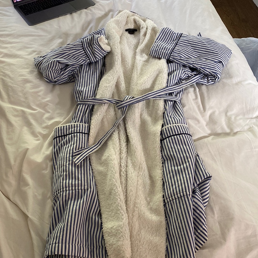 J.Crew sherpa lined blue and white striped robe size s/m